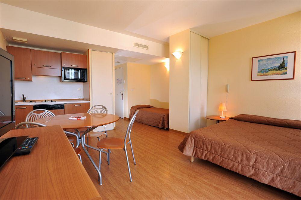 Inter-Hotel Sea Side Park Villeneuve-Loubet Eksteriør billede